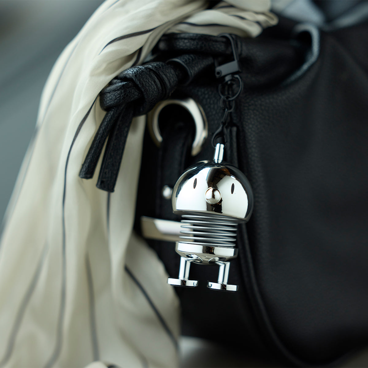 BAG CHARM Chrome
