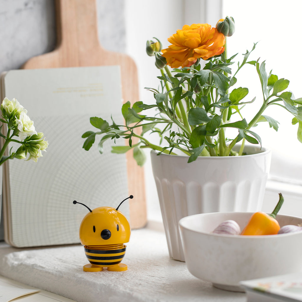 Bee Yellow